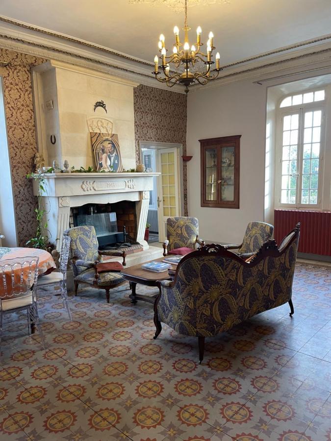 Le Mogador Chateau Du Martinet Violès Екстериор снимка